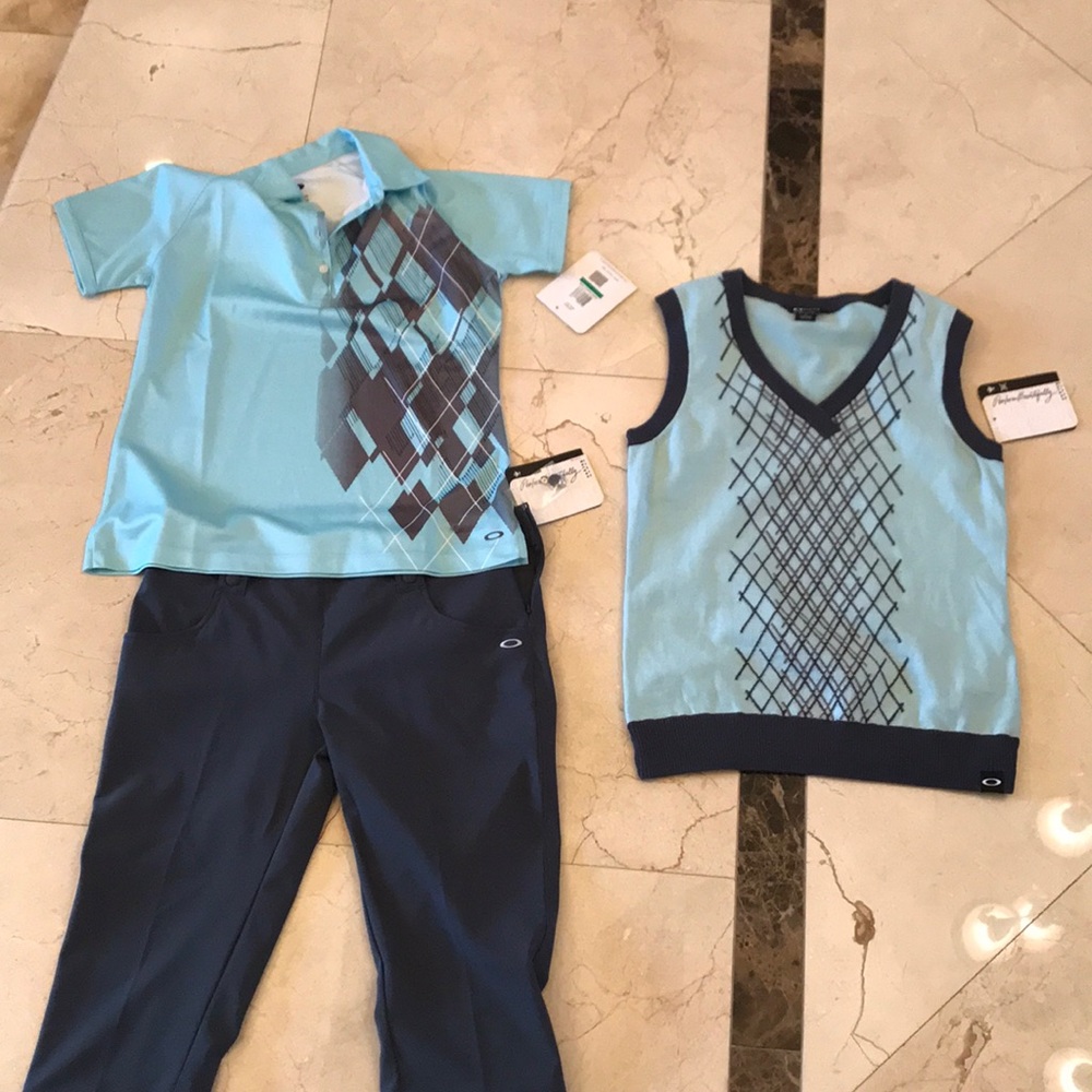 Oakley golf attire